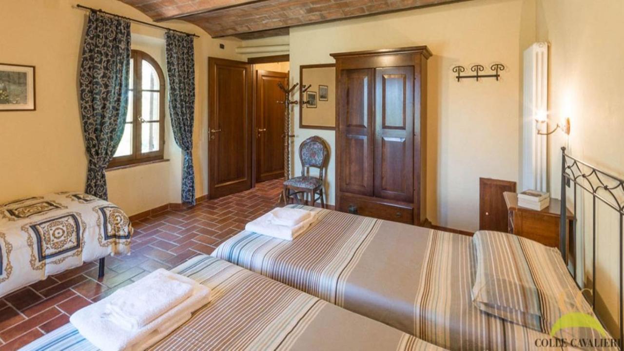 Апартаменты Colle Cavalieri - Country House Гаворрано Экстерьер фото