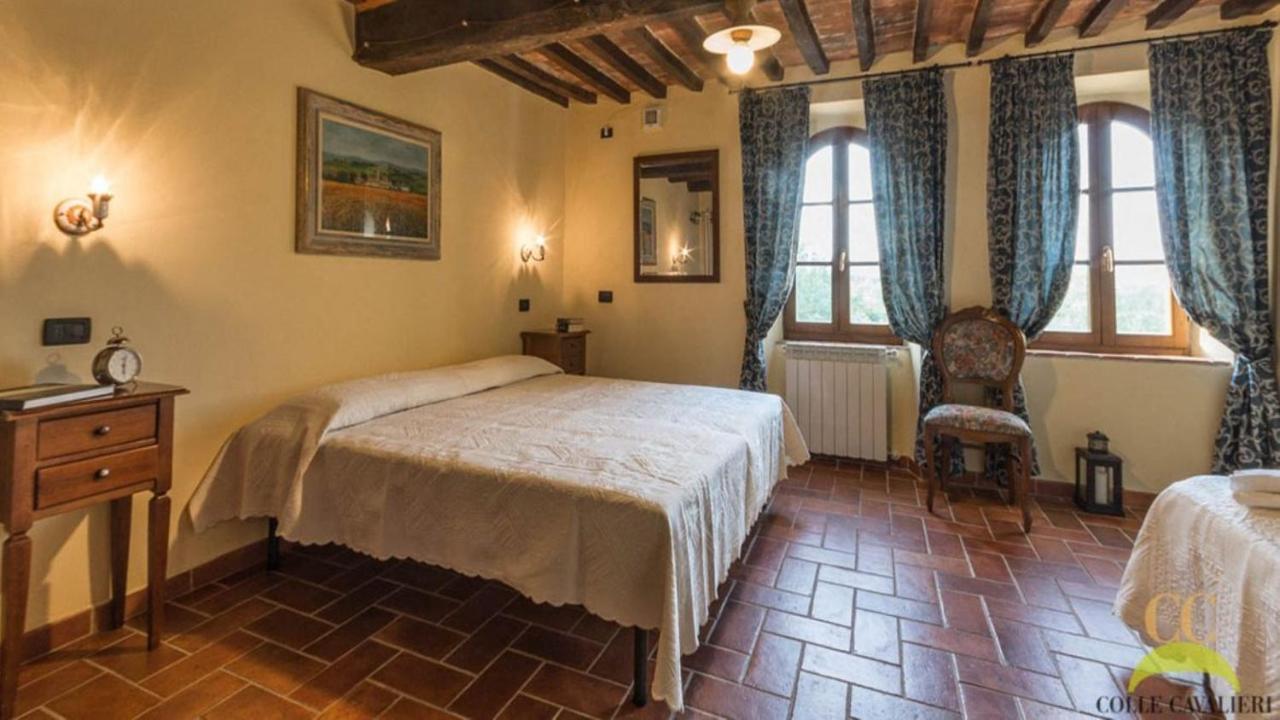 Colle Cavalieri - Country House Гаворрано Экстерьер фото